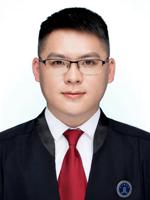 鮑磊律師